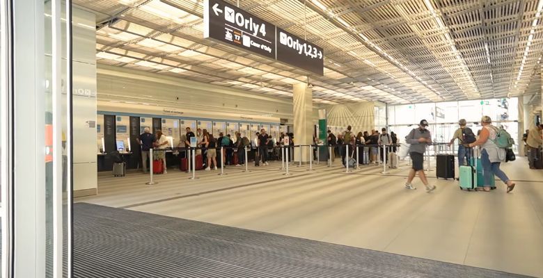 estación de metro orly por dentro
