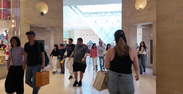 compras en Carrousel du Louvre
