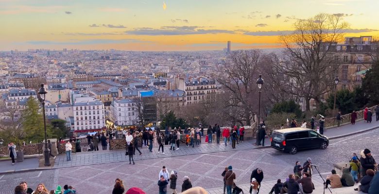 Colina de Montmartre al atardecer